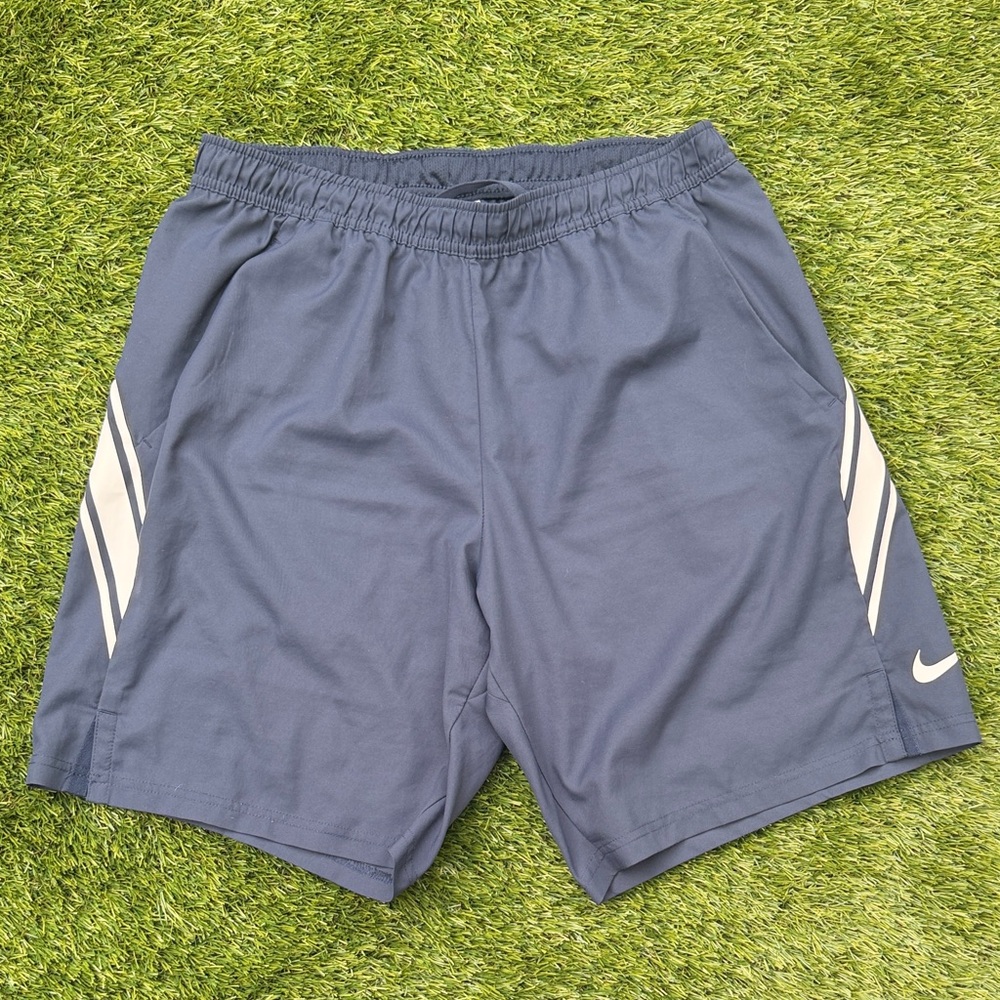 Nike Men's Navy Blue Dri-Fit Athletic Shorts size Large